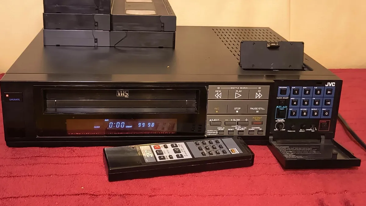 Video playback recording device JVC HR-D250 - Image 1