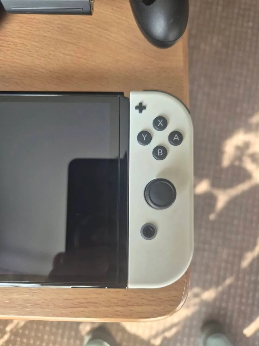 Nintendo switch OLED + Extras - Image 3