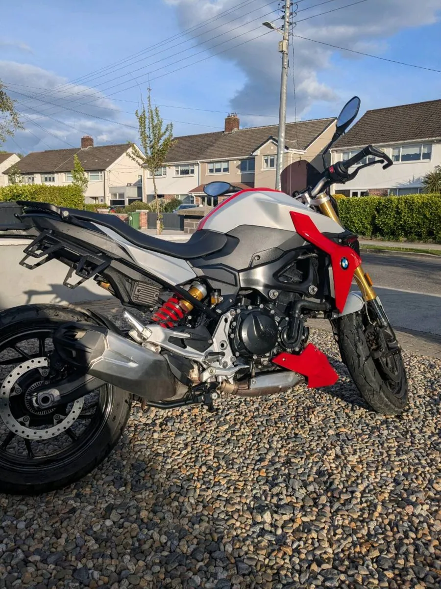 BMW F900 R - Image 1
