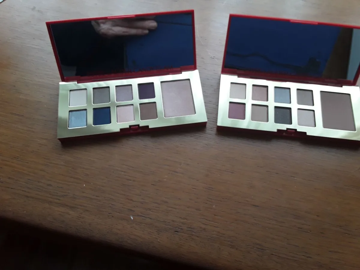 Two brand new unwanted eyeshadow pallets - Image 3