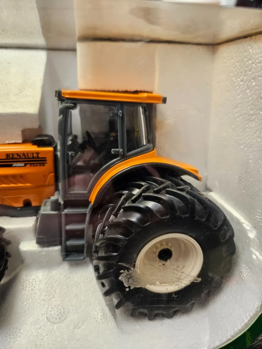 Britain's Universal Hobbies Renault Tractor - Image 3