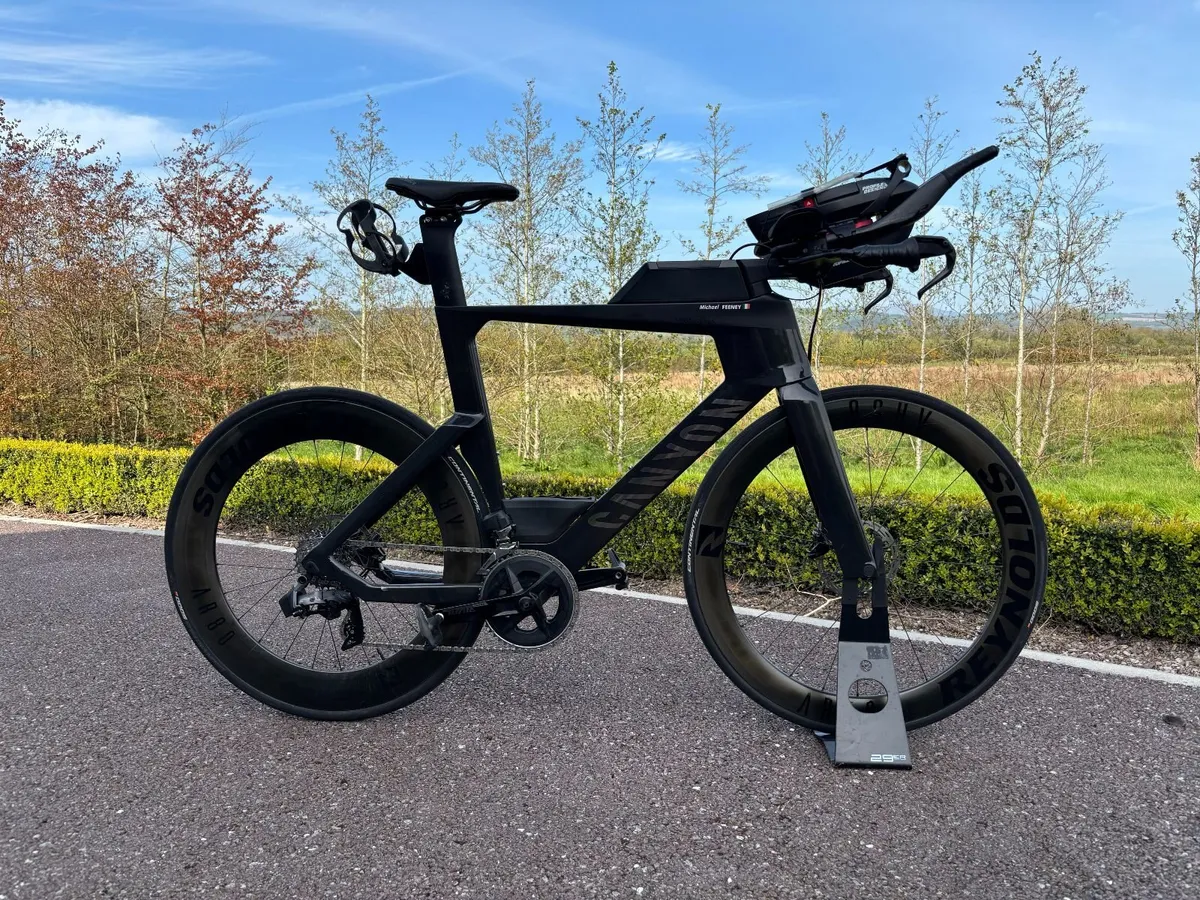 Canyon Speedmax CF 7 Disc eTap - Triathlon TT Bike - Image 1