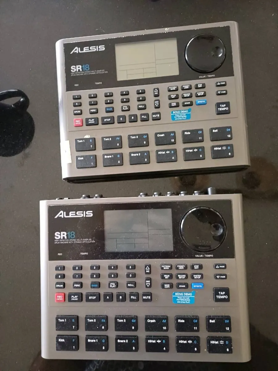 Alesis SR18 - Image 1