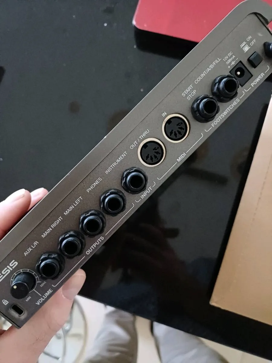 Alesis SR18 - Image 2