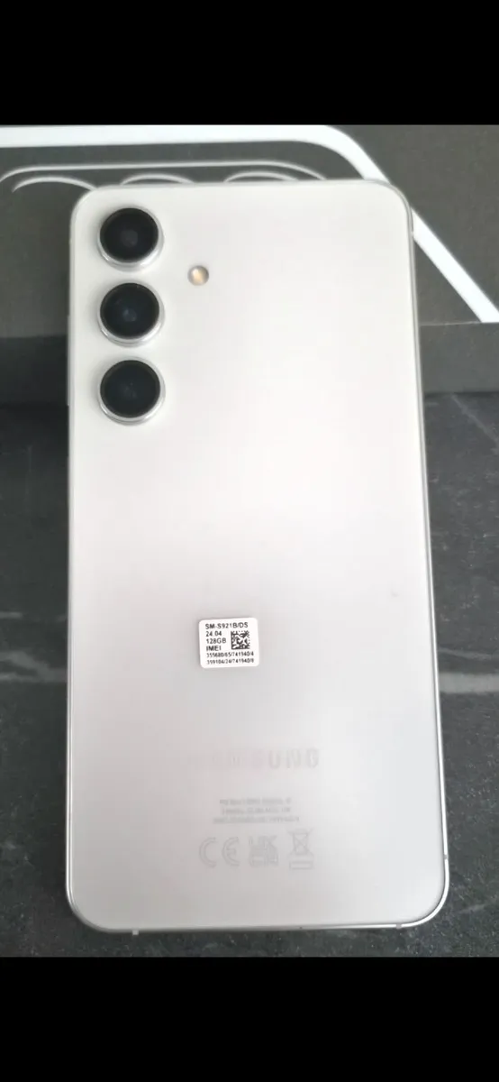 Samsung Galaxy S24 - Image 1