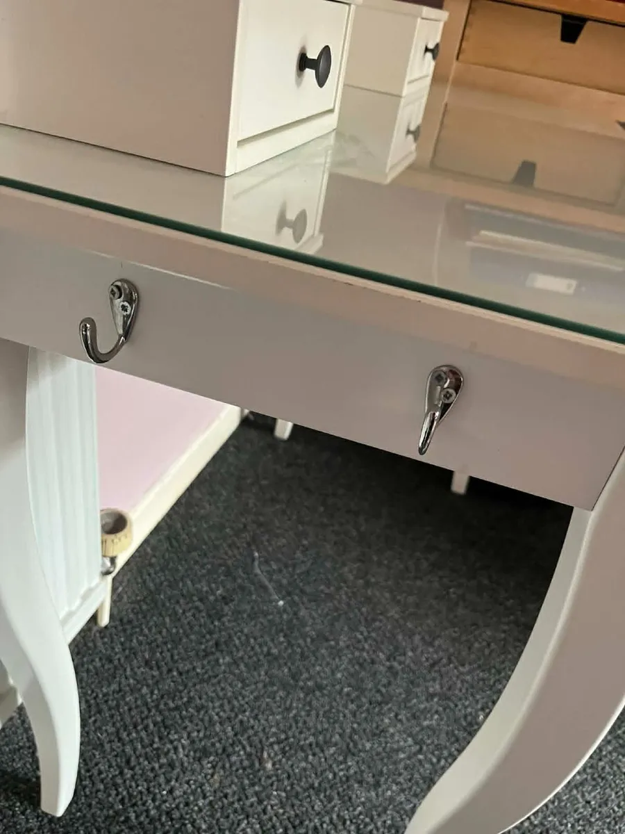 IKEA HEMNES Vanity - Image 3