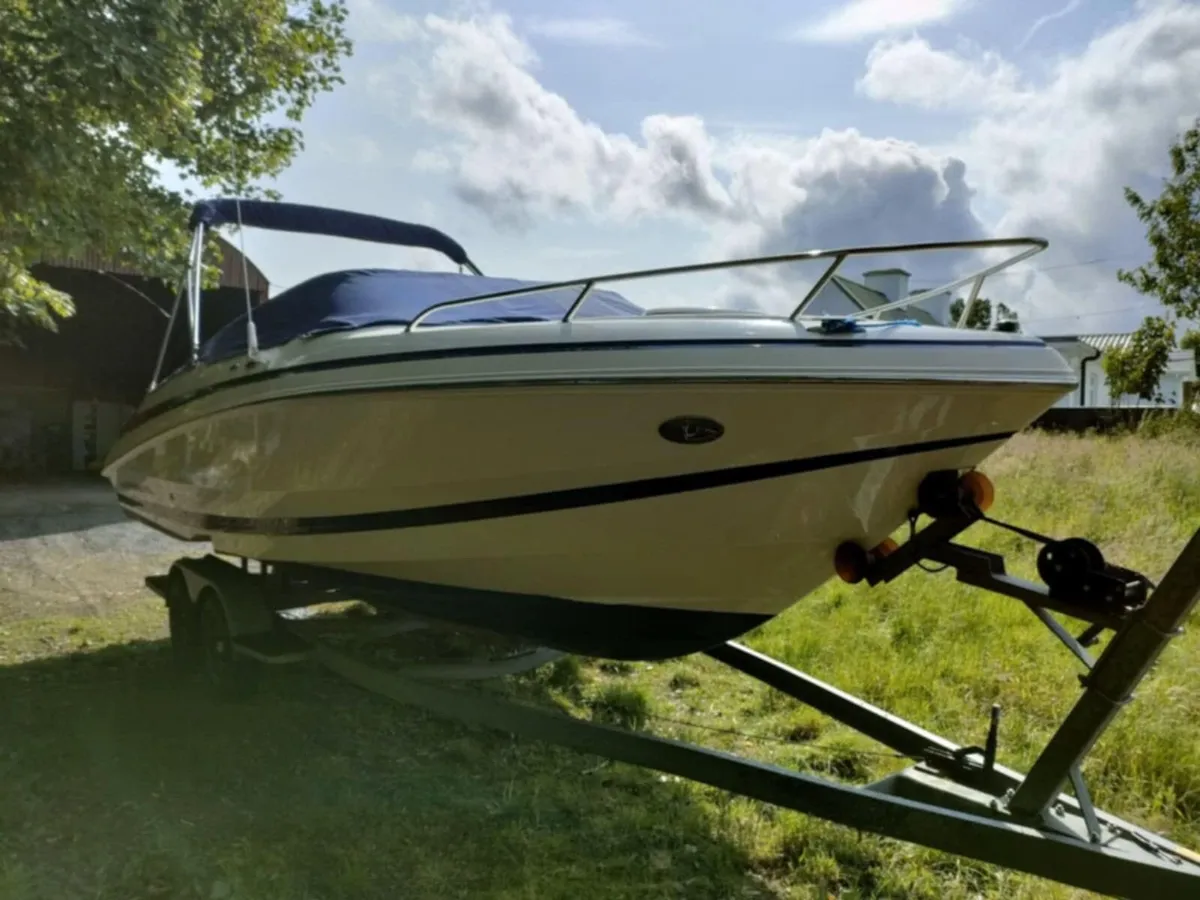 REGAL 2250 SPORT CRUISER 5.0MPI - Image 2