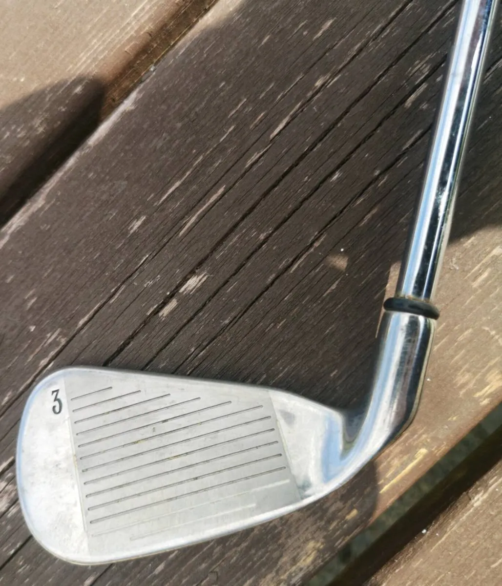 Callaway X18,3 iron, uniflex firm steel shaft - Image 2