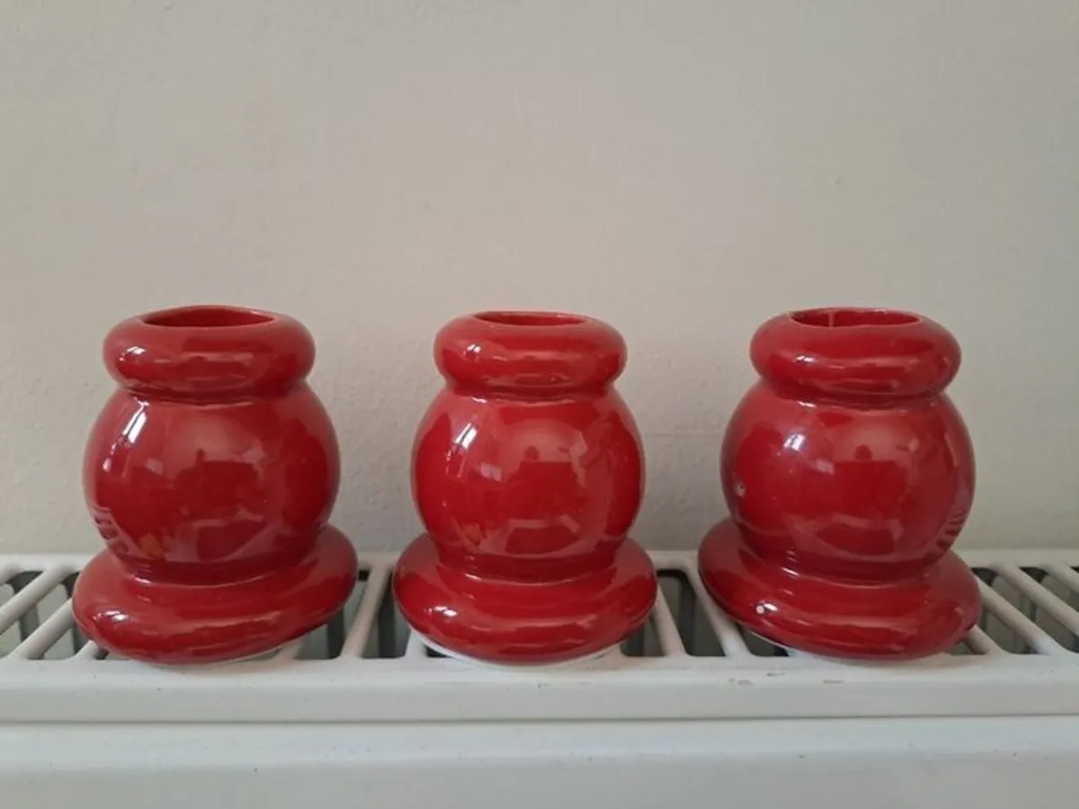 3 red Candle holders - Image 1