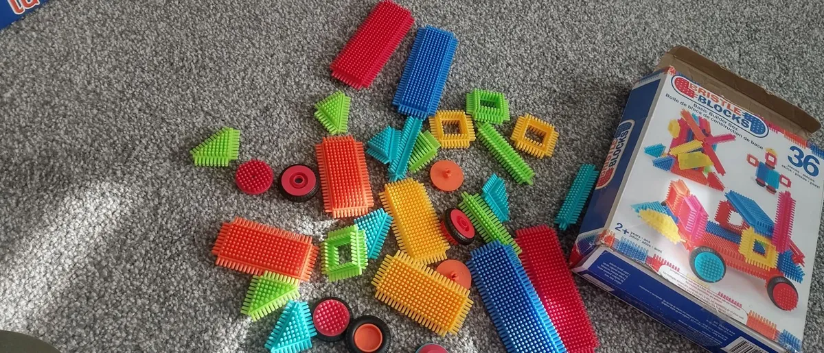 Bristle blocks like new - Image 2