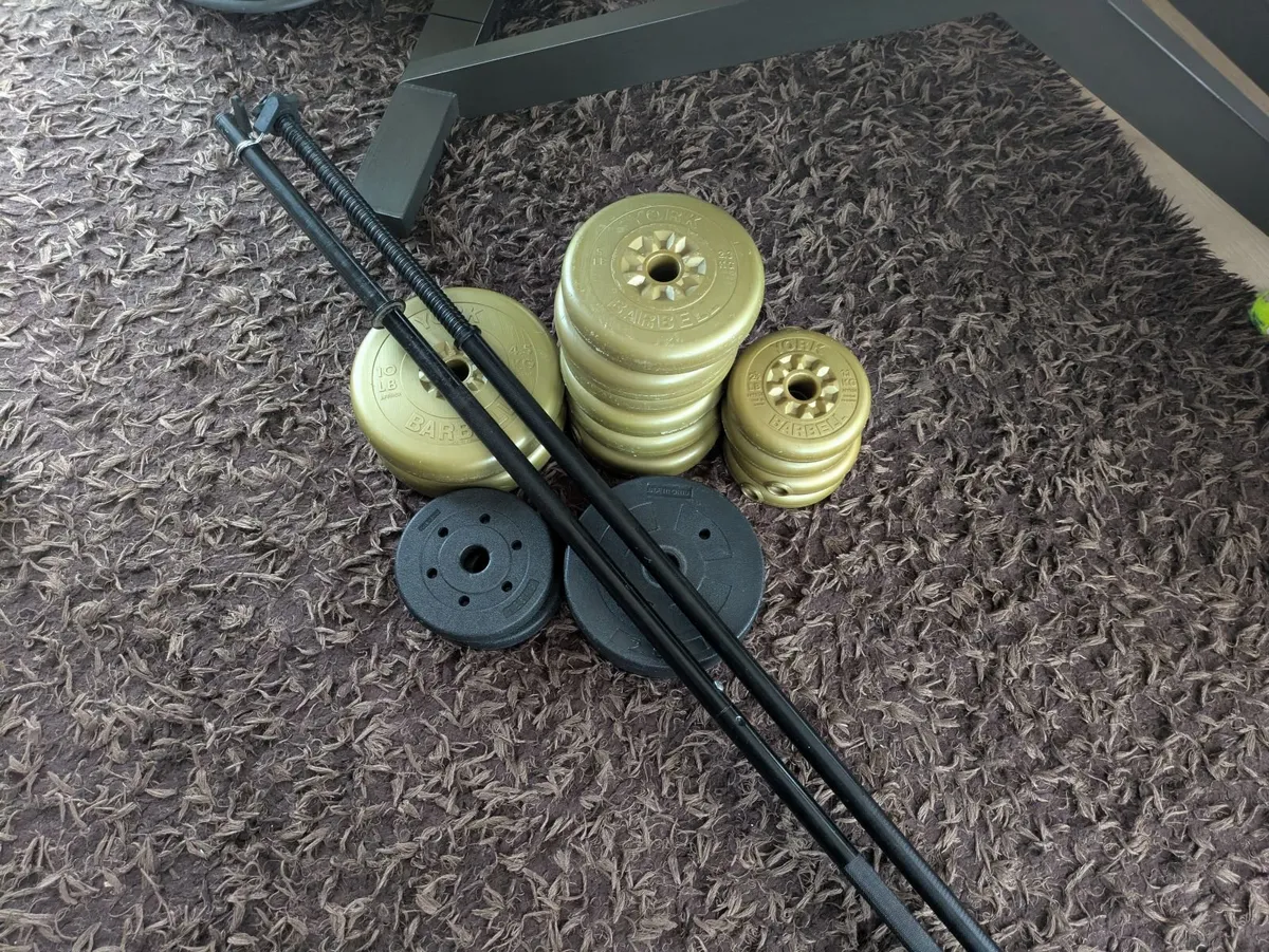 Barbells and weighs for sale - Image 2