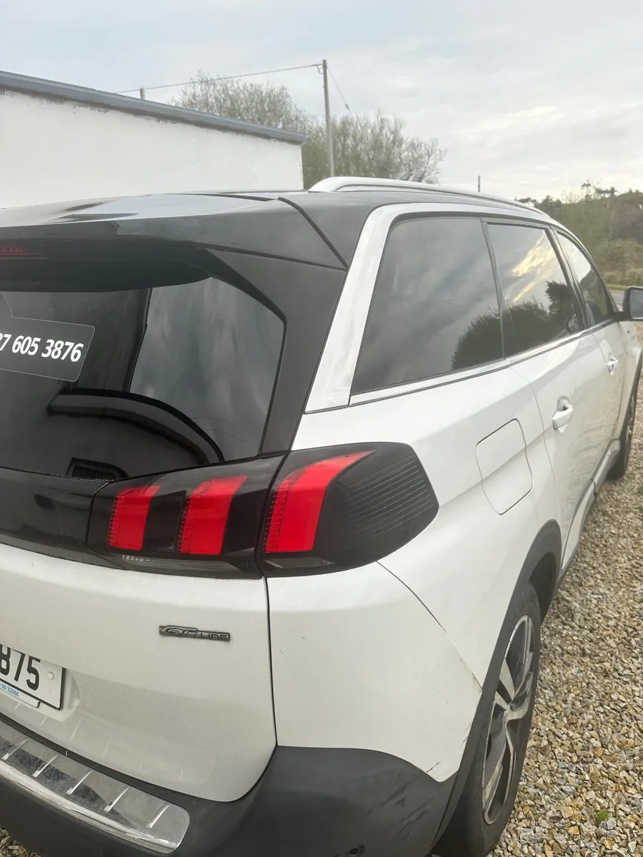 Car - Image 2