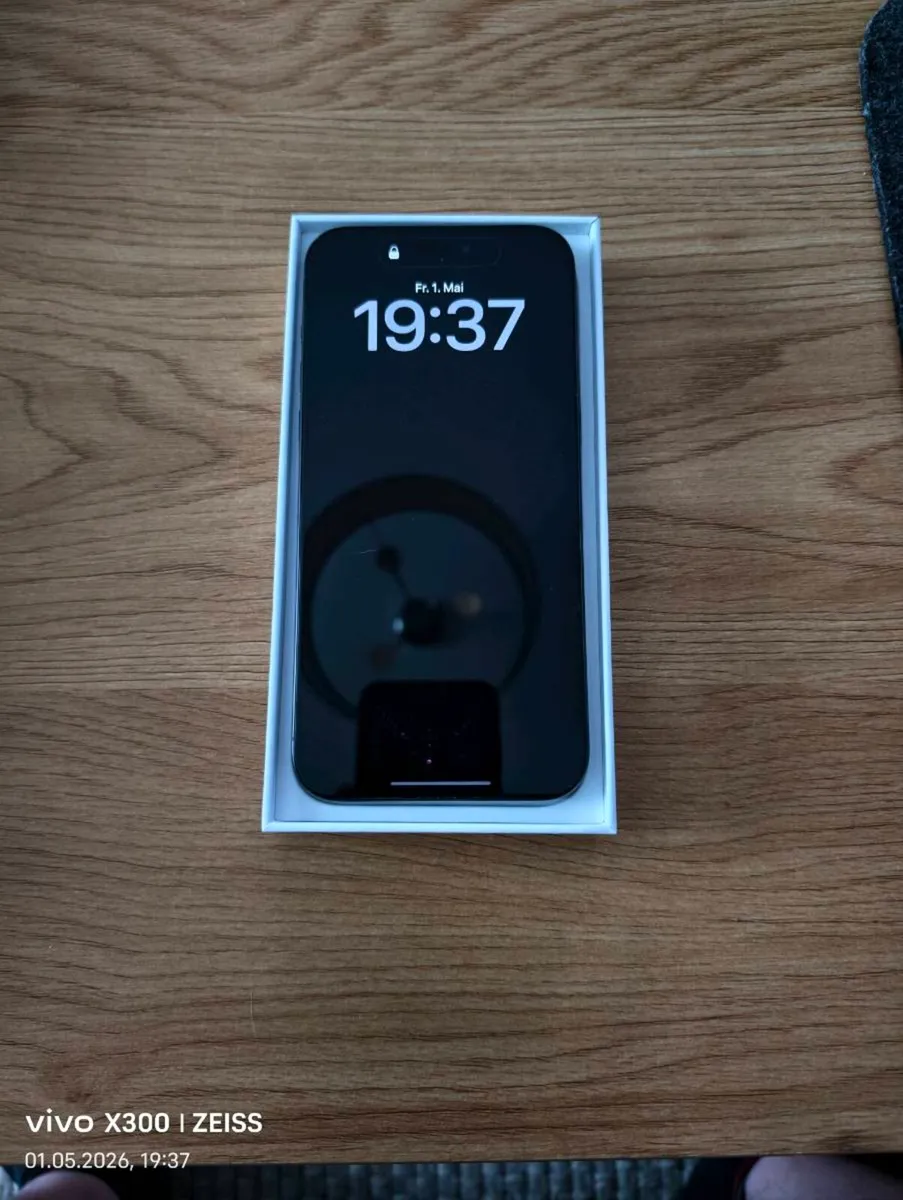 iPhone 15 Pro Max 256 GB - Image 1