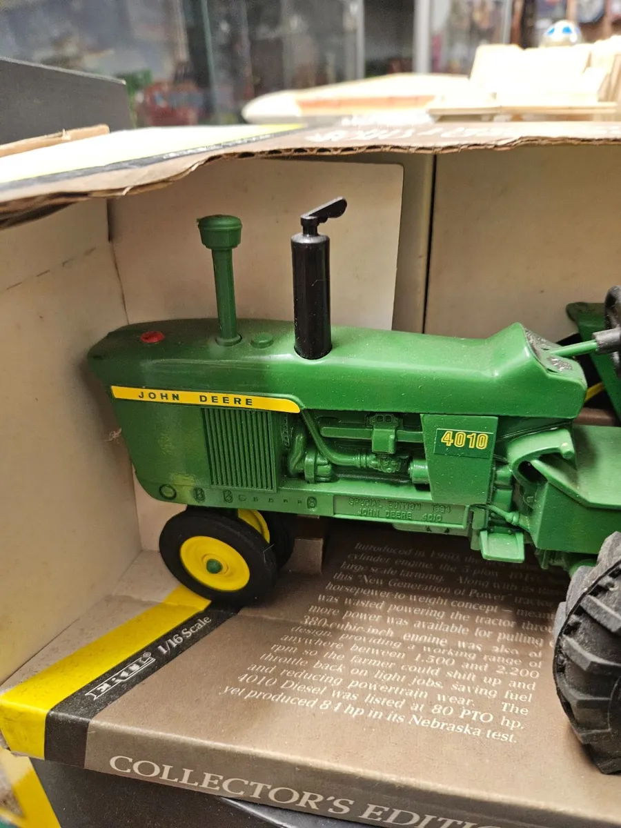 Britain's ERTL John Deere Tractor 1.16 - Image 3