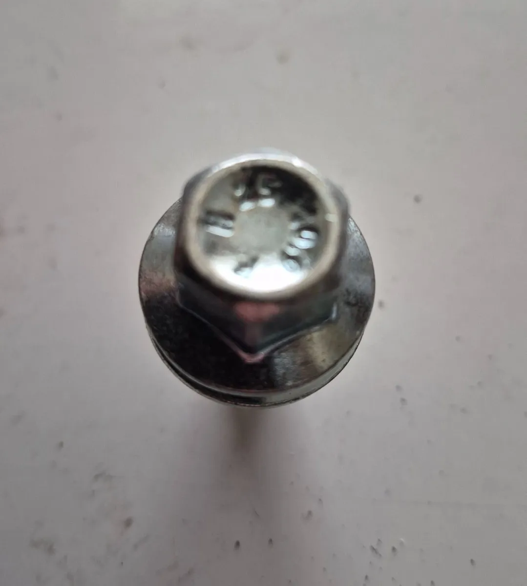16 x New Bolts Peugeot/Citroen Models - Delivery - Image 4