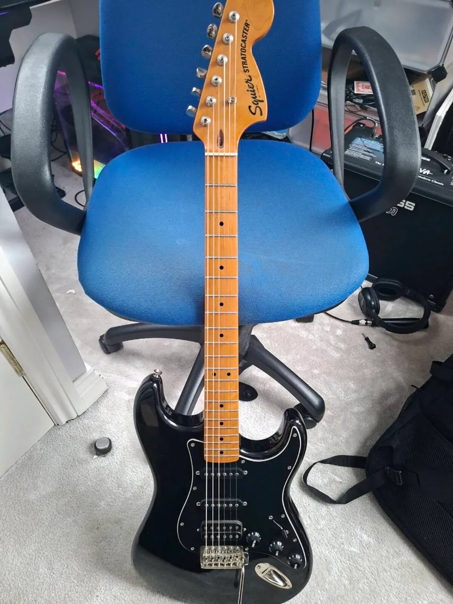Squier Cv 70s Strat Hss Mn Blk - Image 1