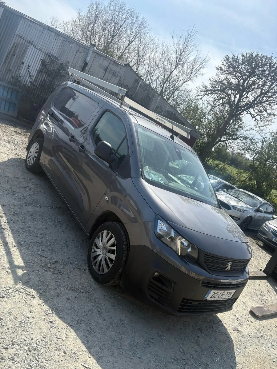 2021 Peugeot partner - Image 1