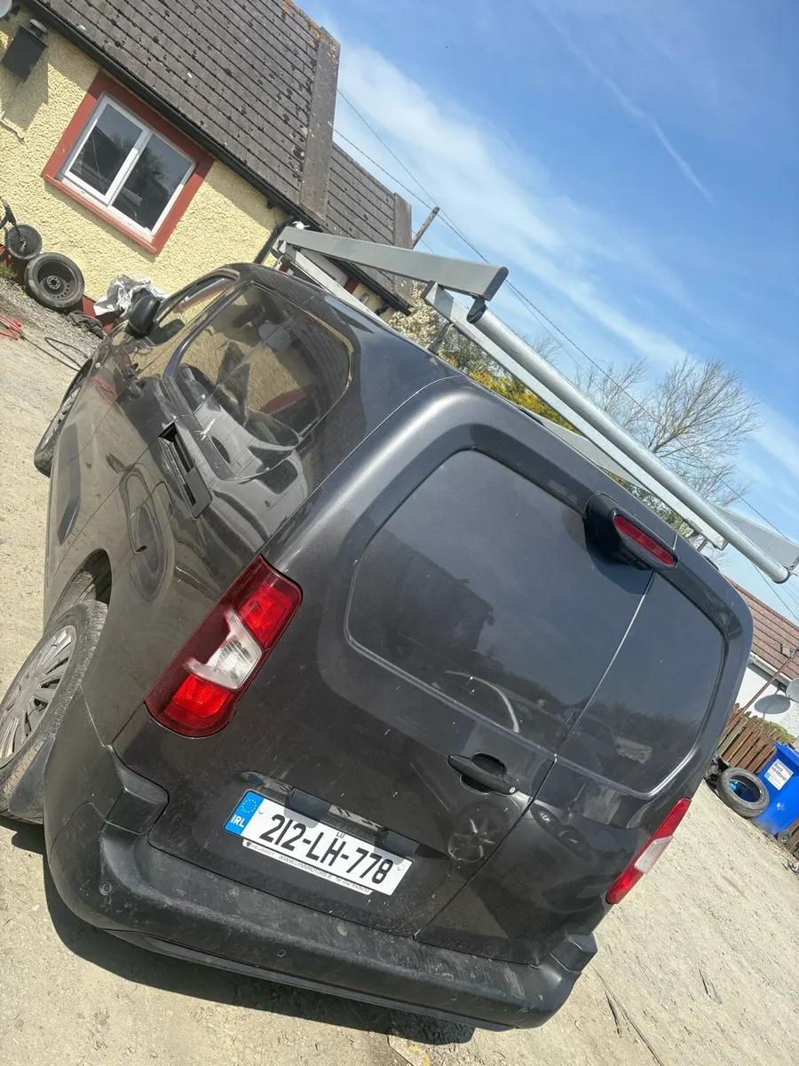 2021 Peugeot partner - Image 4