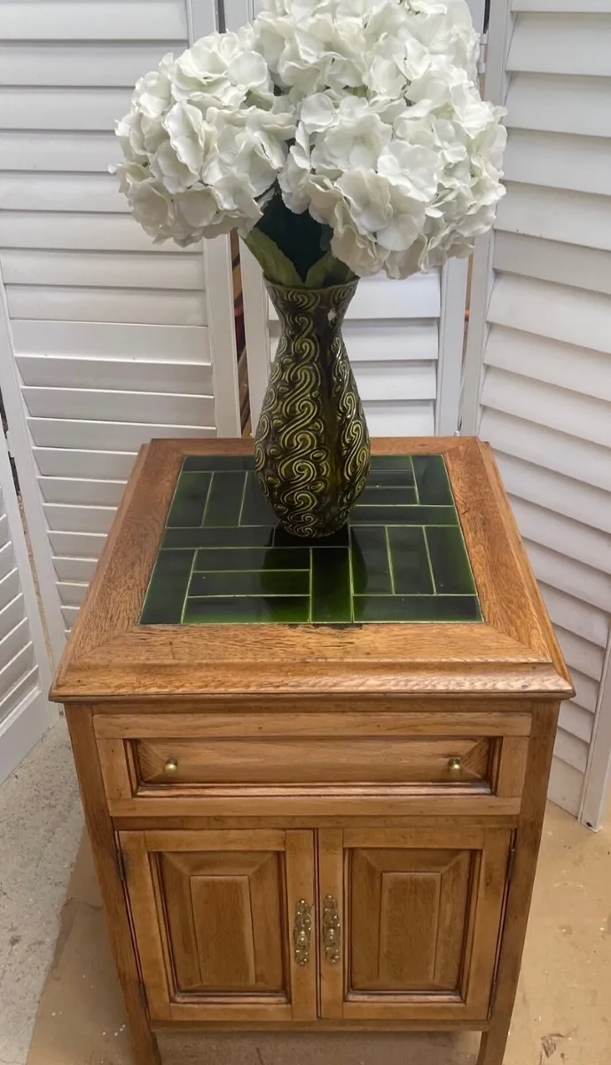 Antique oak cupboard - Image 3