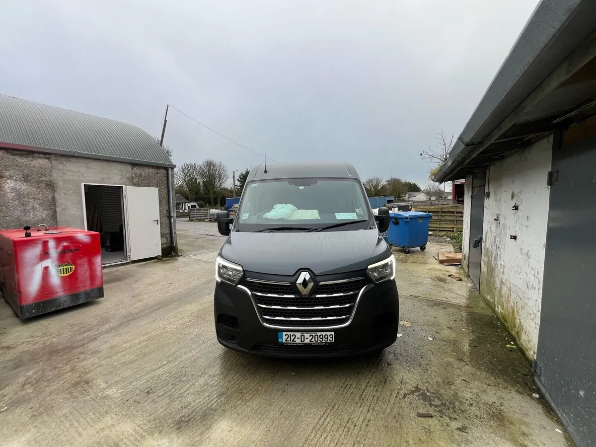 Renault Master - Image 2