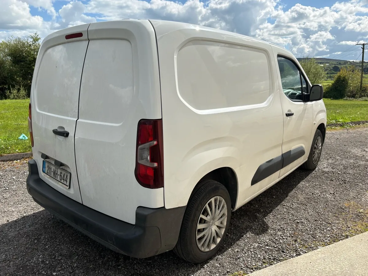 Citroen Berlingo 2021 low km 13,000  total - Image 3