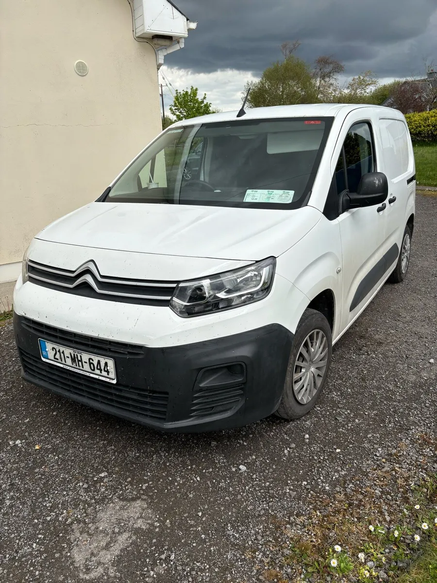 Citroen Berlingo 2021 low km 13,000  total - Image 4