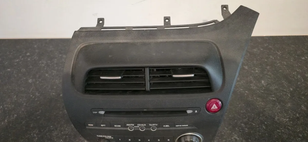 RADIO CD PLAYER ALL DASHBOARD HONDA CIVIC VIII - Image 3