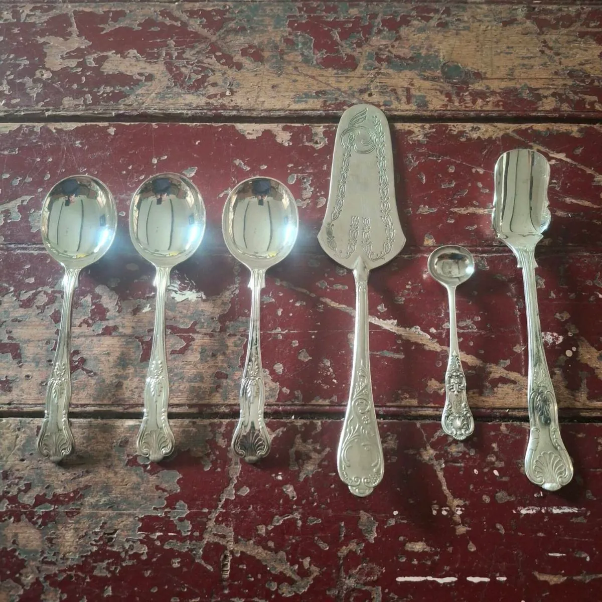 Silverplate Kings Pattern Set - Image 1