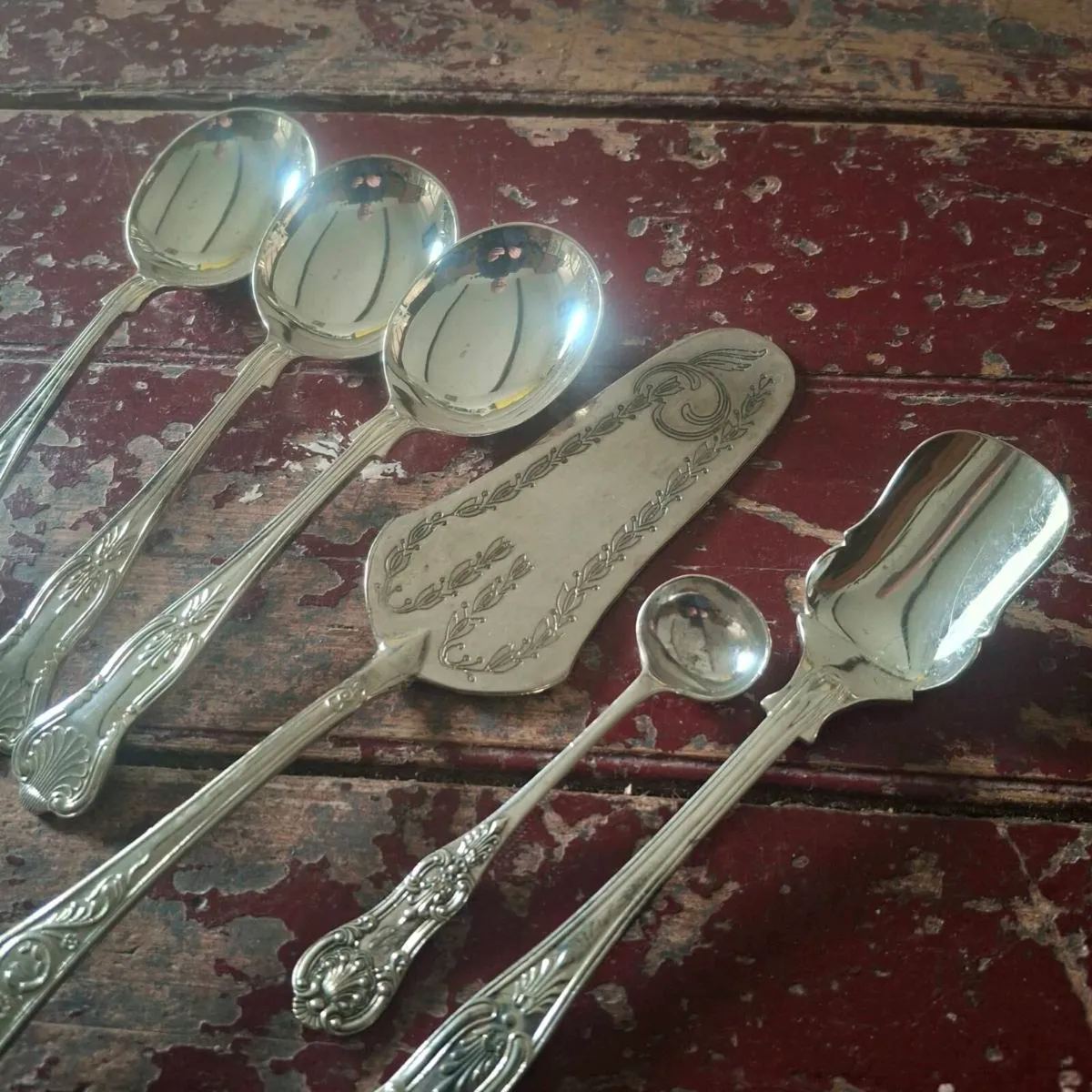 Silverplate Kings Pattern Set - Image 3
