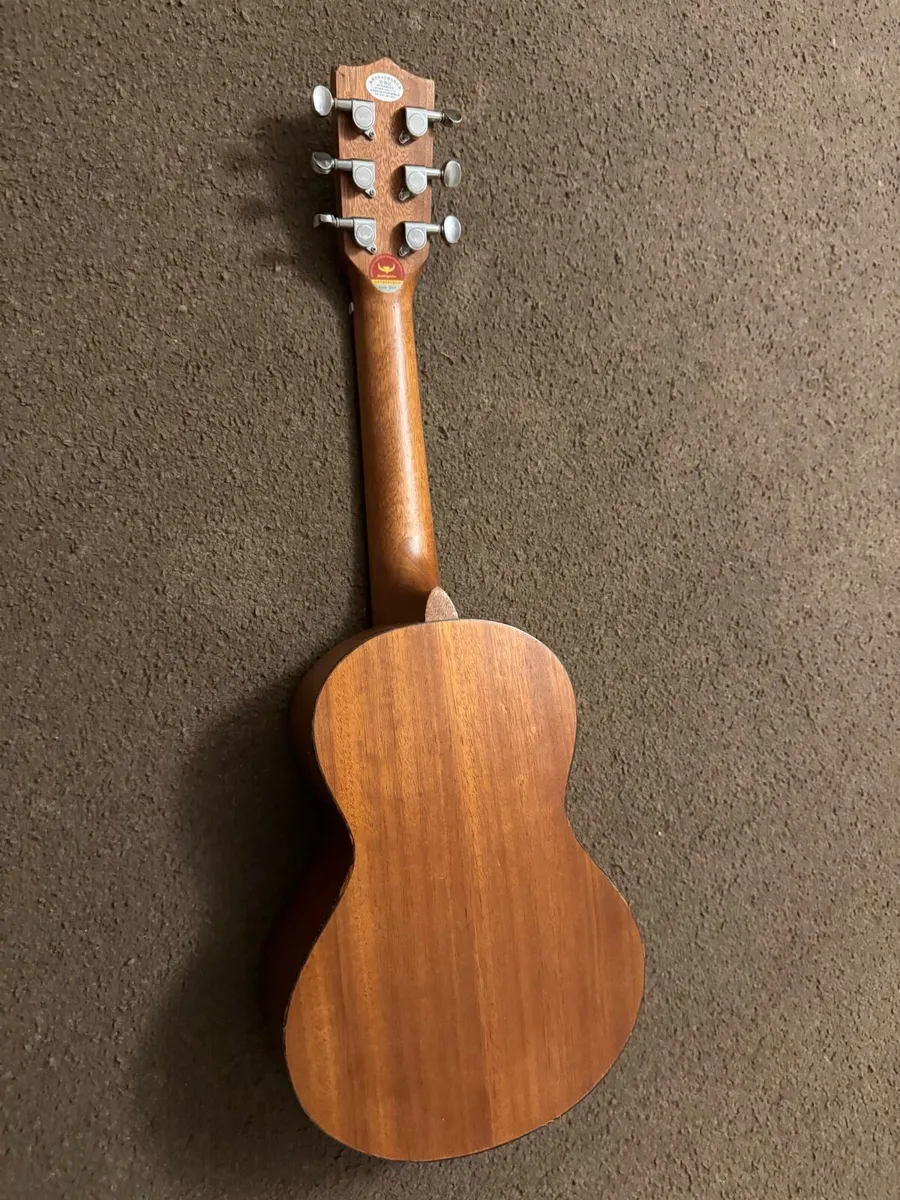 Traveller Acoustic Guitar - Image 3