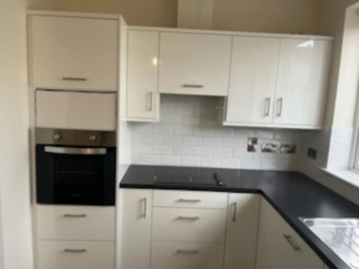 Kitchen Units - Image 3