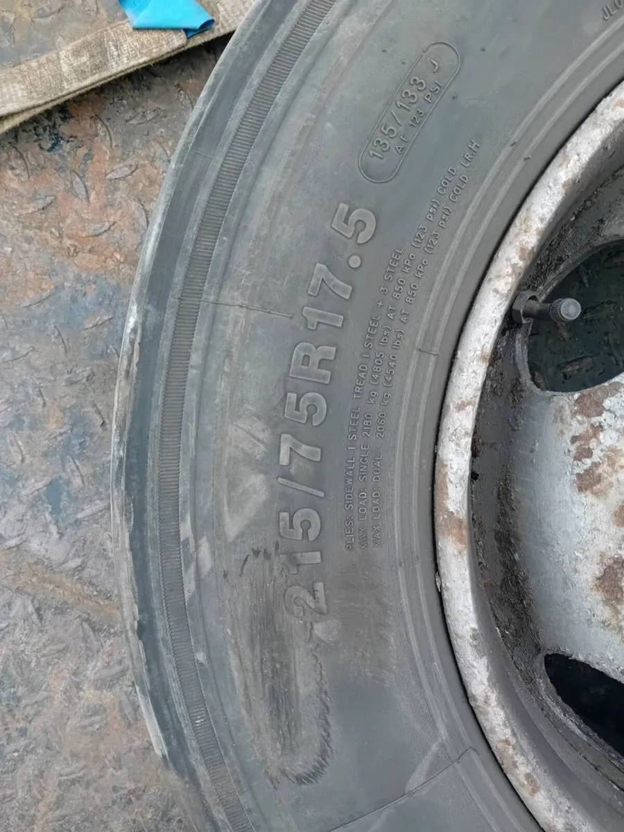 Truck tyres - Image 1