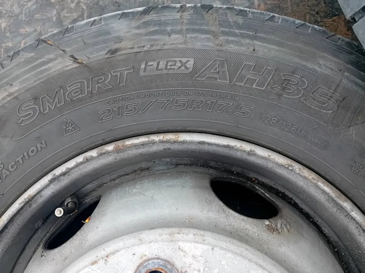 Truck tyres - Image 3