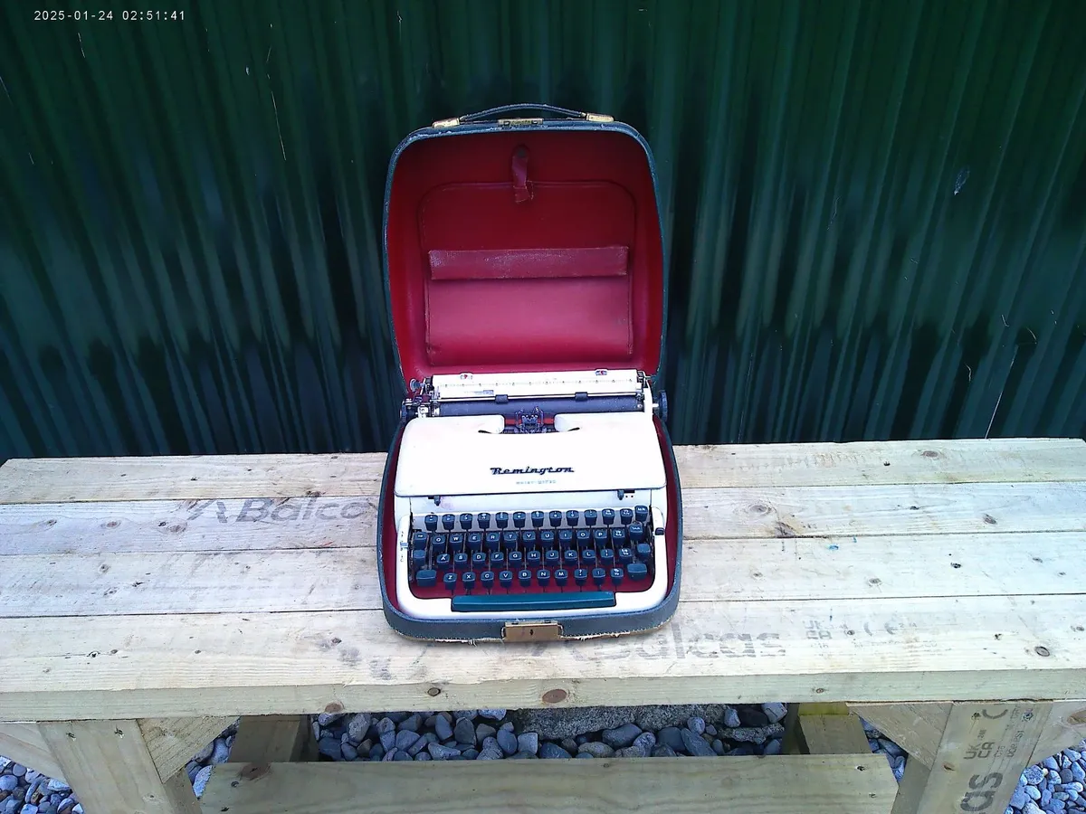 Type Writer - Image 1
