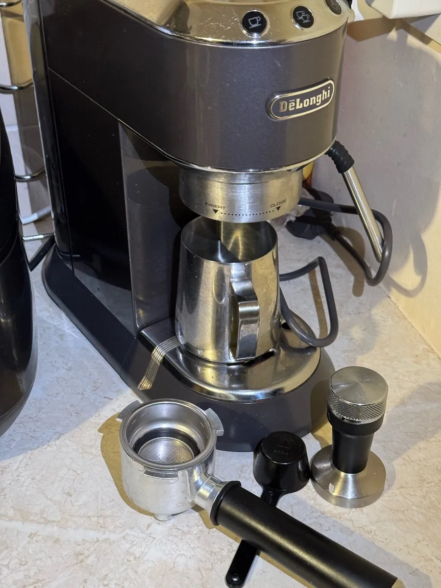 De’Longhi Coffee Machine - Image 3