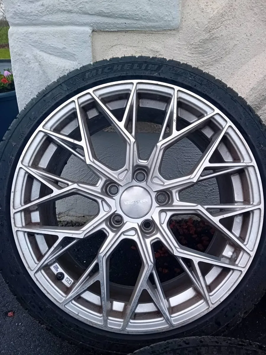 Alloy wheels - Image 1