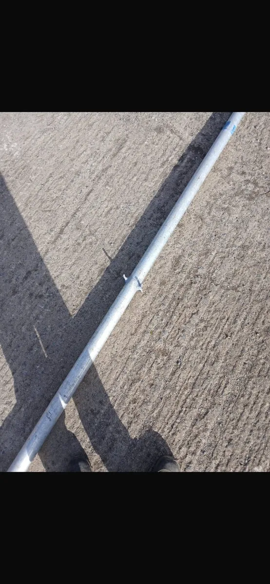 Clothes Line - Image 4