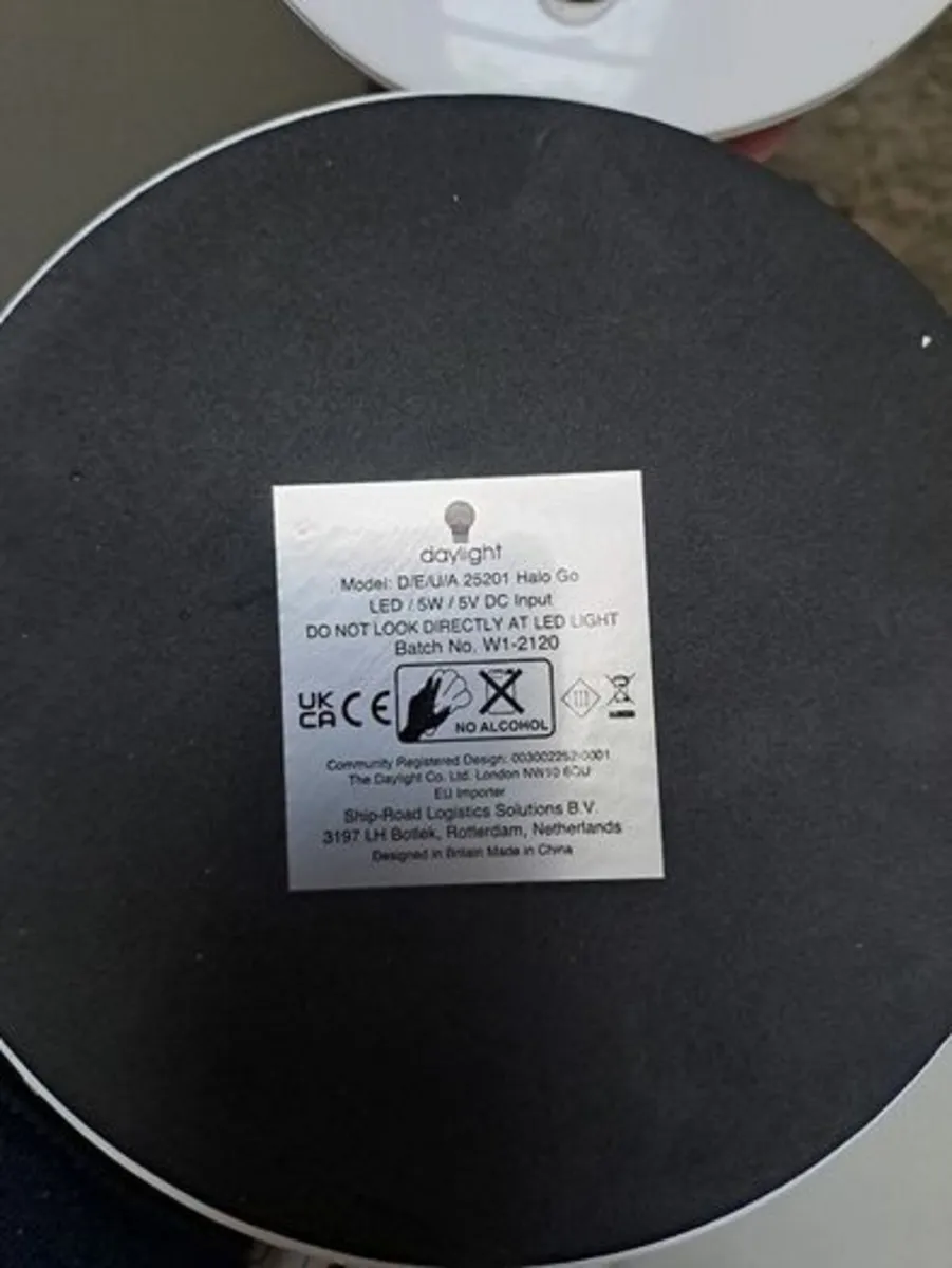 Halo Go Rechargeable Magnifier lamp - Image 3
