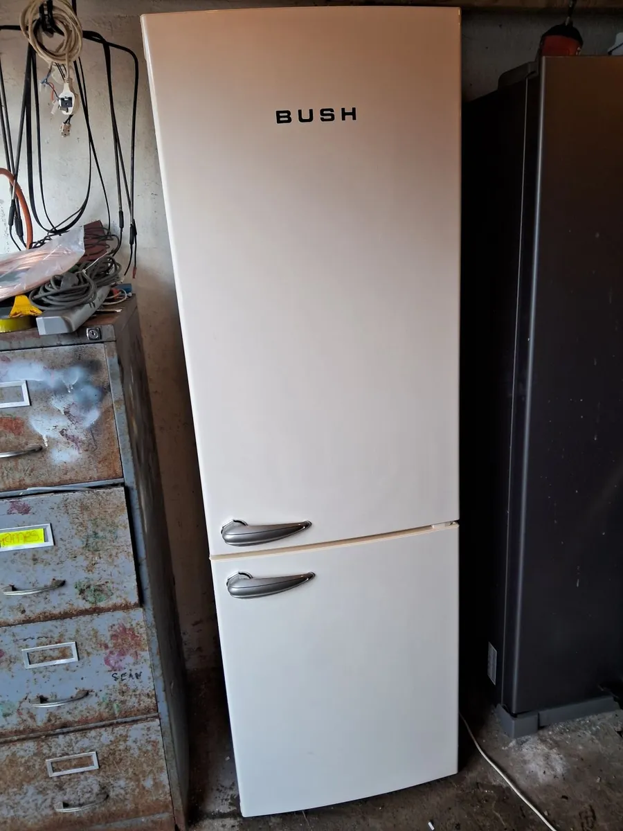 YEAR OLD RECTRO STYLE FRIDGE AND FREEZER - Image 1