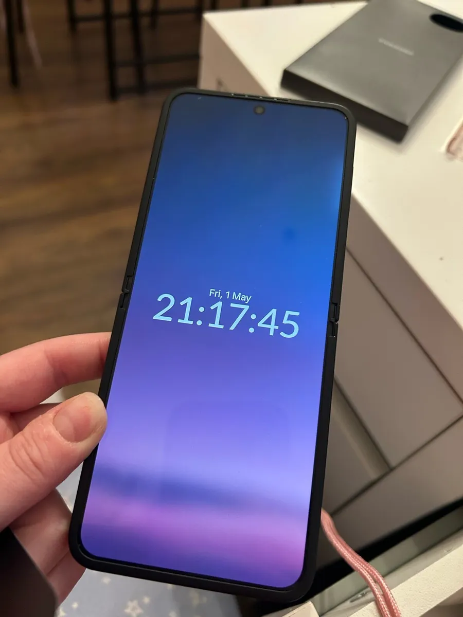 Samsung flip 7 - Image 1