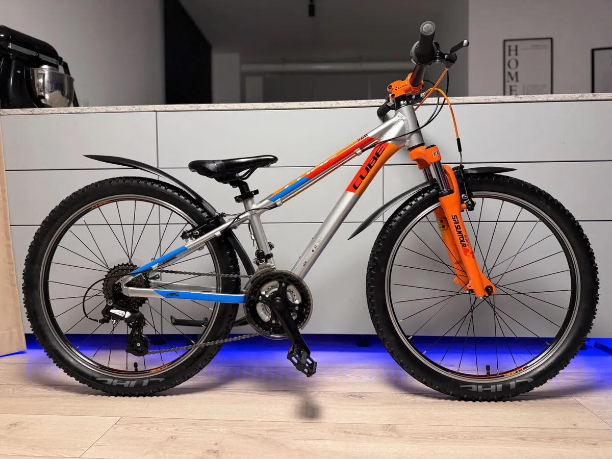 CUBE 240 Actionteam Series Junior Bike 24 inch - Image 1
