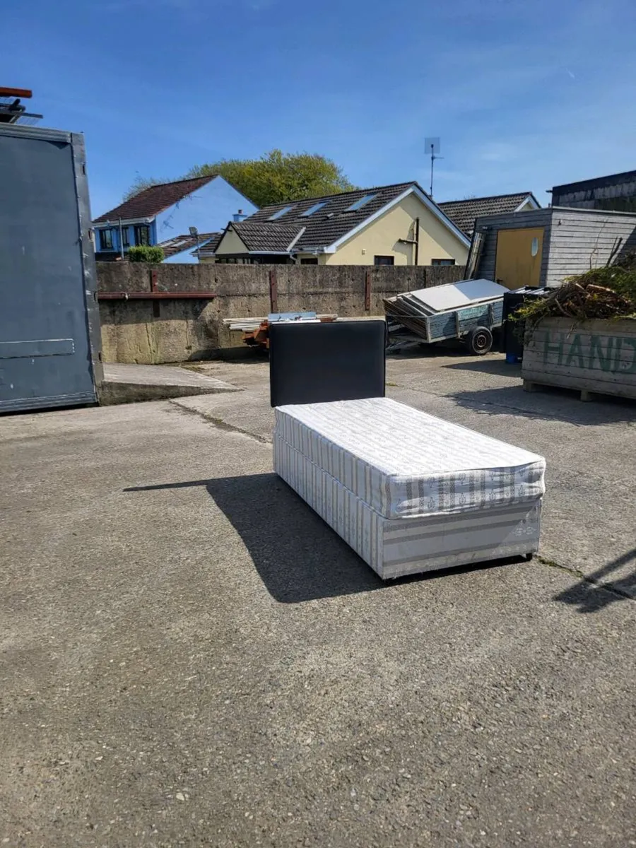 Single Bed with Headboard - Image 2