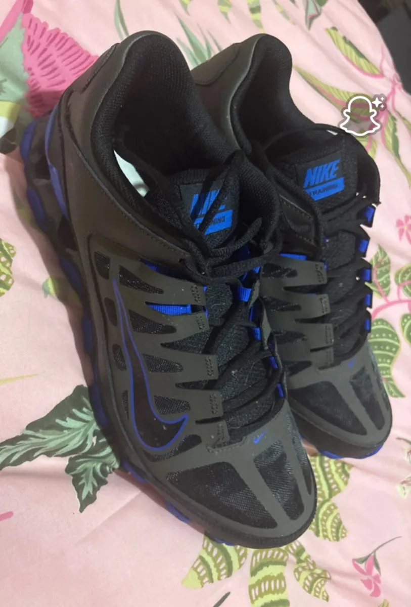 Men’s Nike runners - Image 2