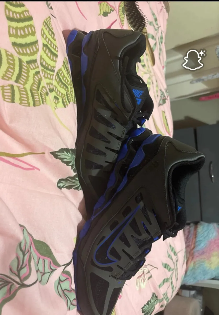 Men’s Nike runners - Image 3
