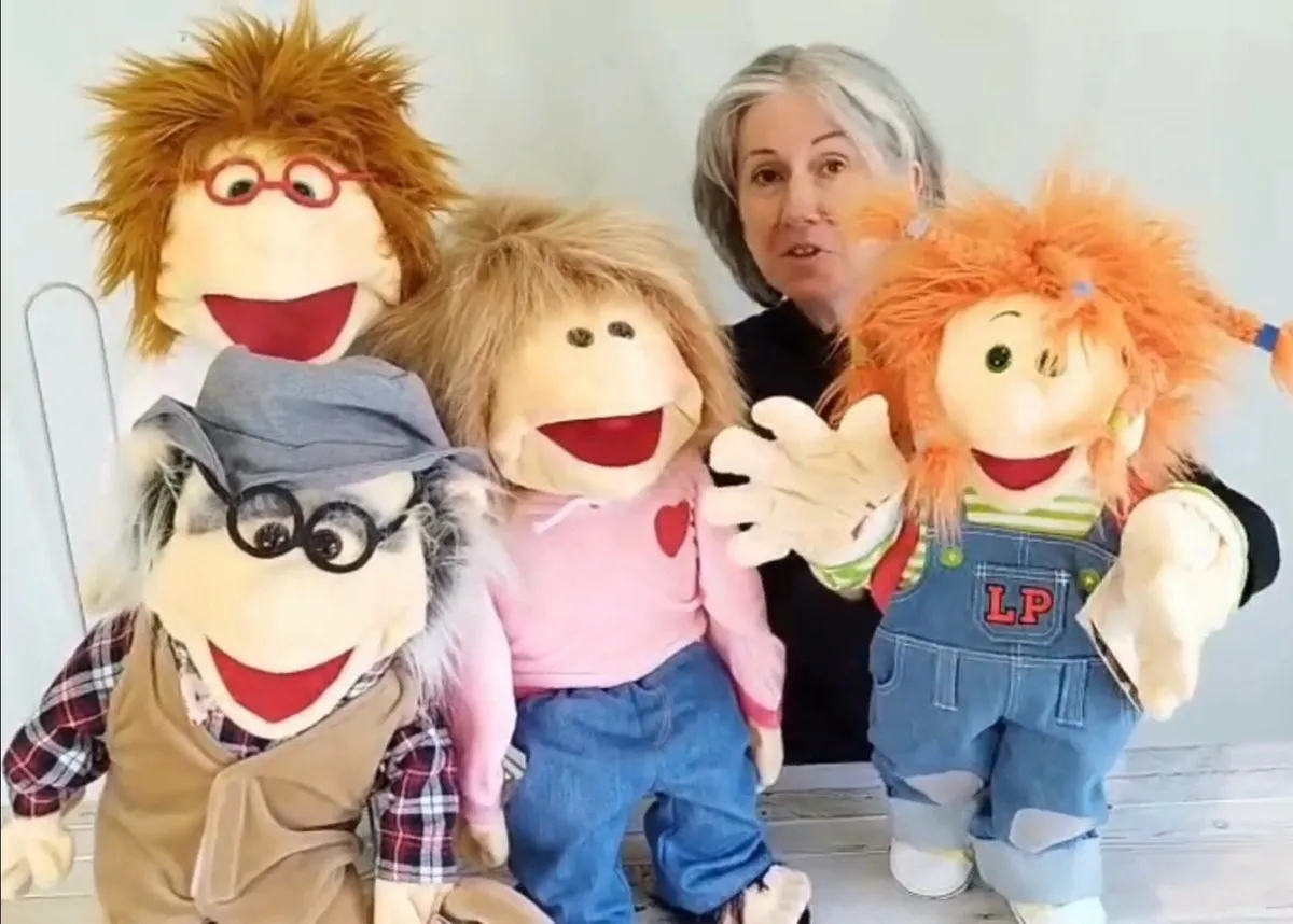 Living Puppets 45cm & 65cm Hand Puppets - Image 3