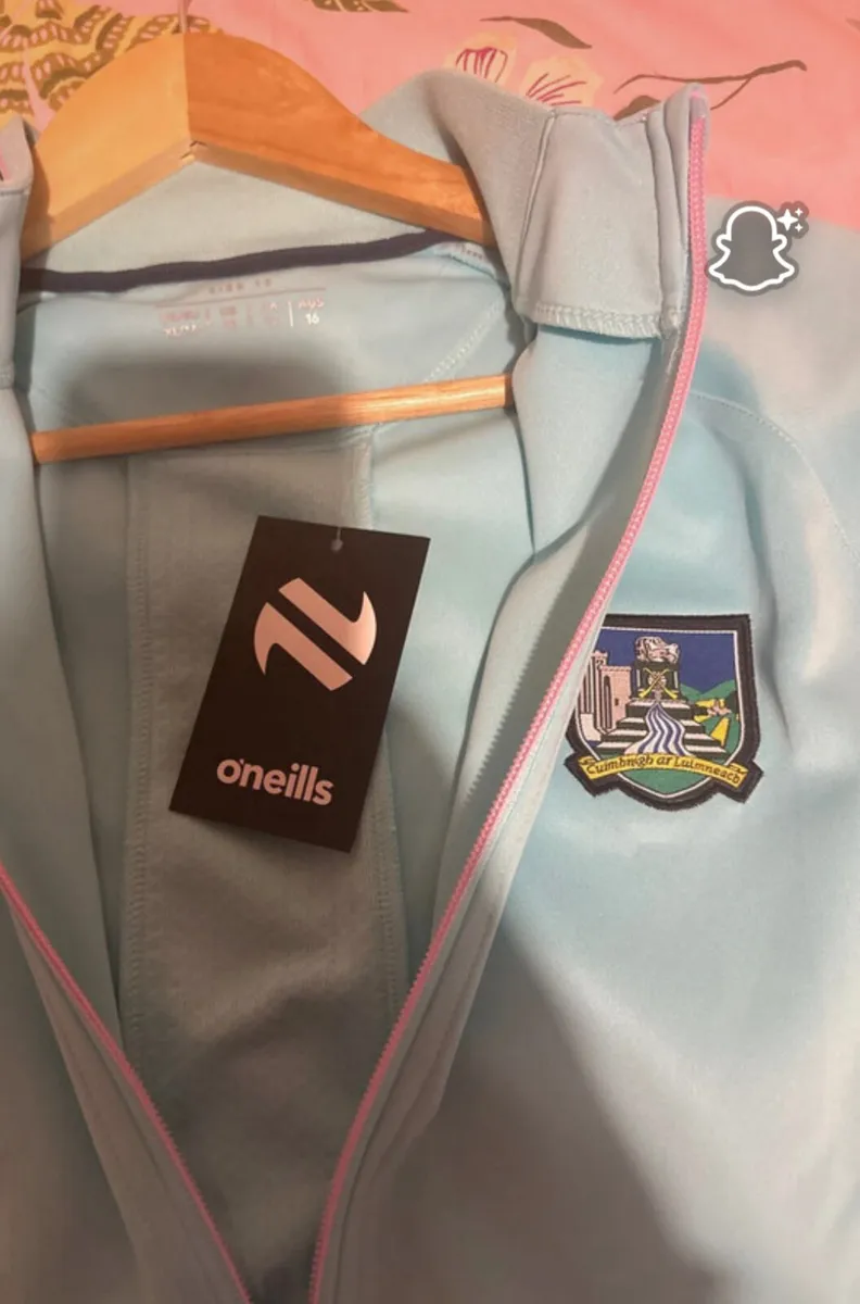 Women’s limerick zip up top(new) - Image 3