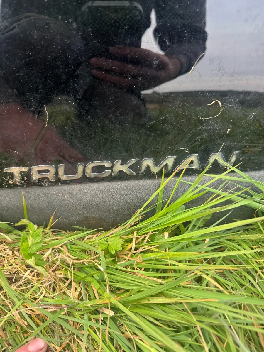 Isuzu dmax rear canopy - Image 3