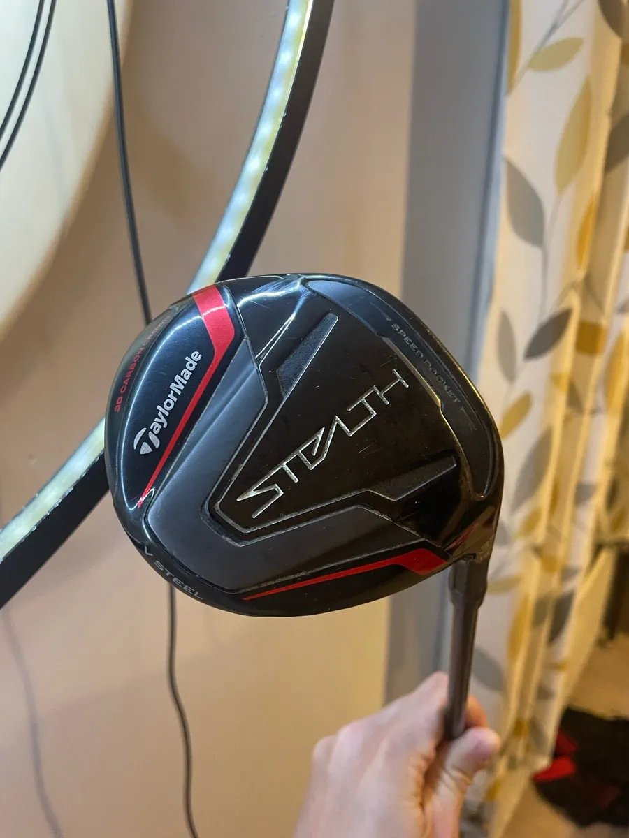 Taylormade stealth 3 wood - Image 1