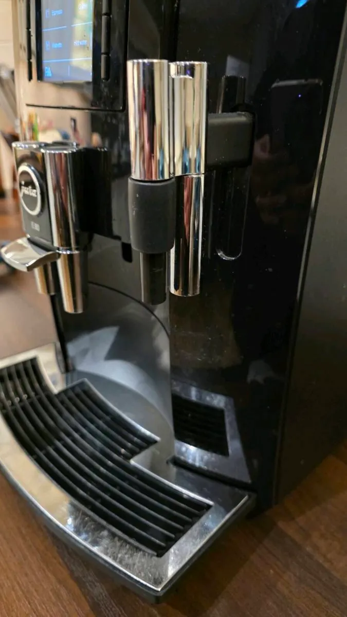 Jura E80 Bean to Cup Coffee Machine - Used - Image 3