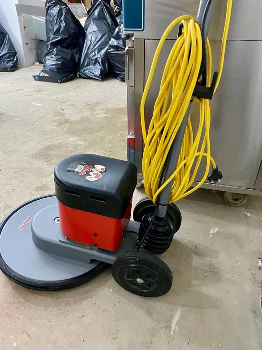 Maintenance Floor Cleaner - Image 1